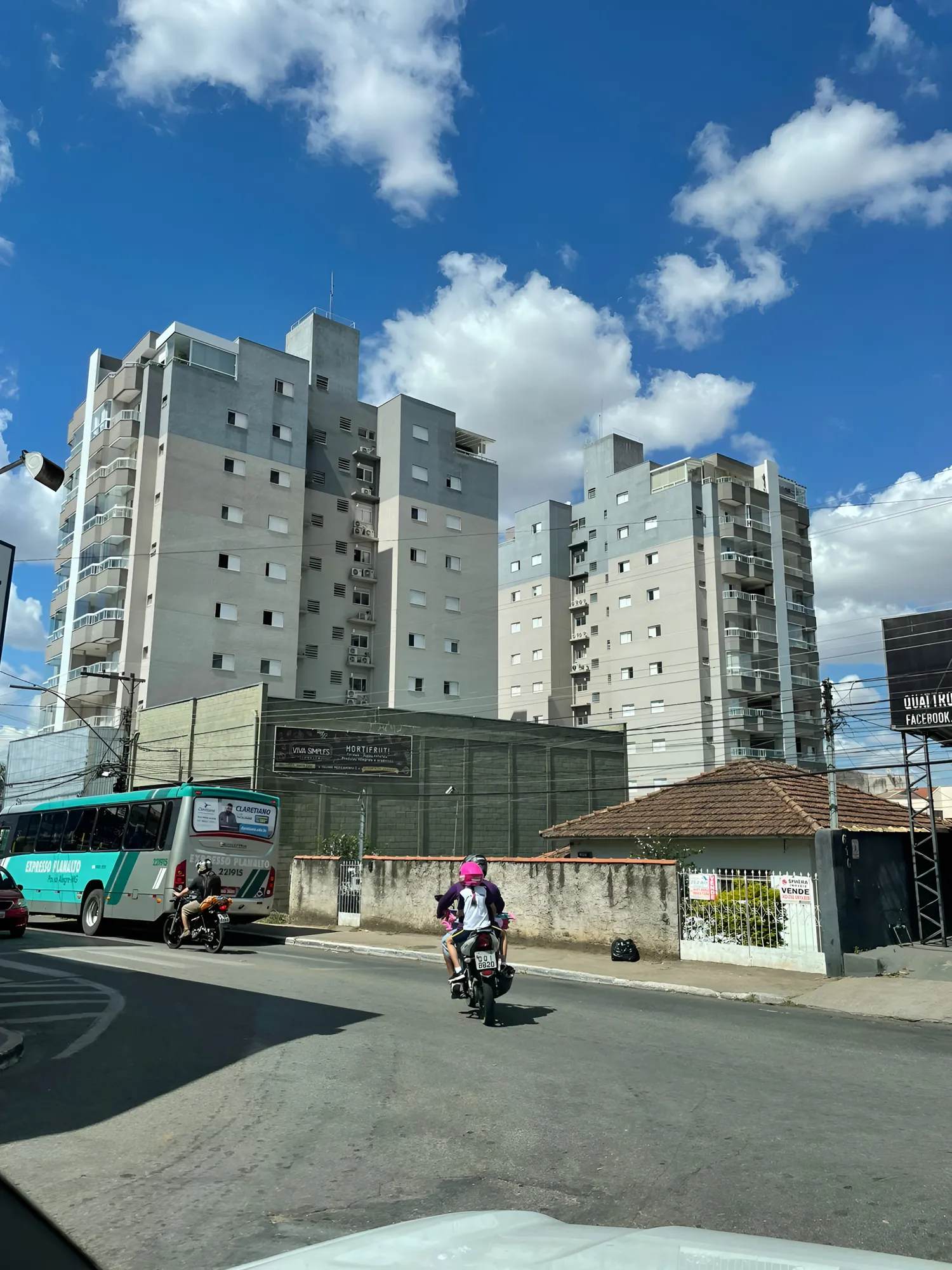 Condomínio Drummont — foto 1